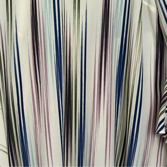 Vince Camuto Ivory Striped Bell Sleeve Top - Picture 7 of 8